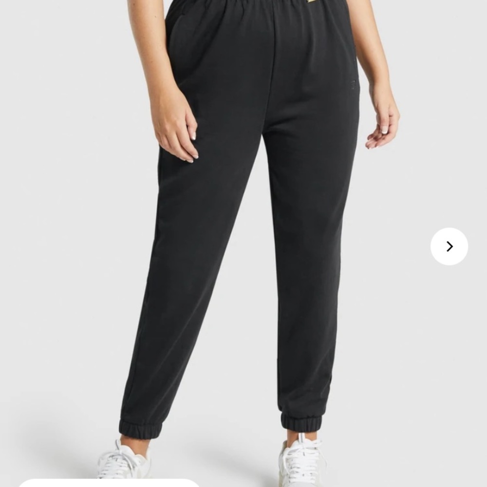 Whitney Simmons x Gymshark Loose Joggers